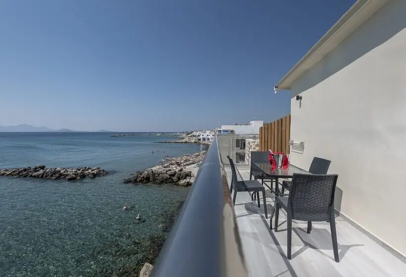 اتاق استاندارد تودرتو, Kyma Rooms & Suites