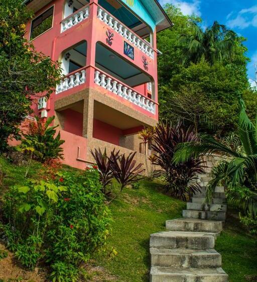 استودیوی استاندارد با چشم‌انداز دریا, Les Elles Guesthouse Self Catering