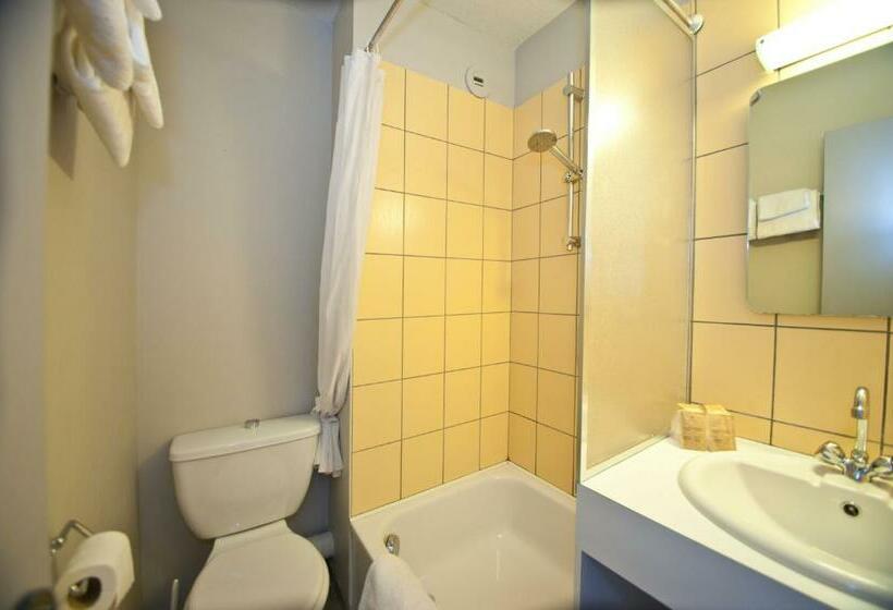 Четырехместный Номер Стандарт, La Grange De Marie