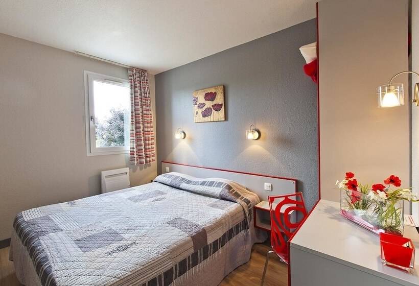 Номер Стандарт, La Grange De Marie