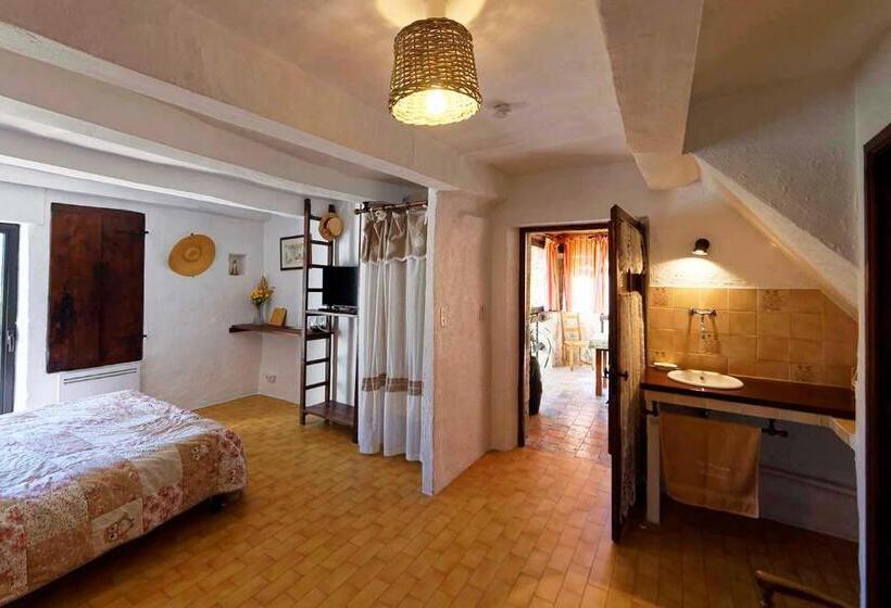 Номер Стандарт, La Maison De Julie