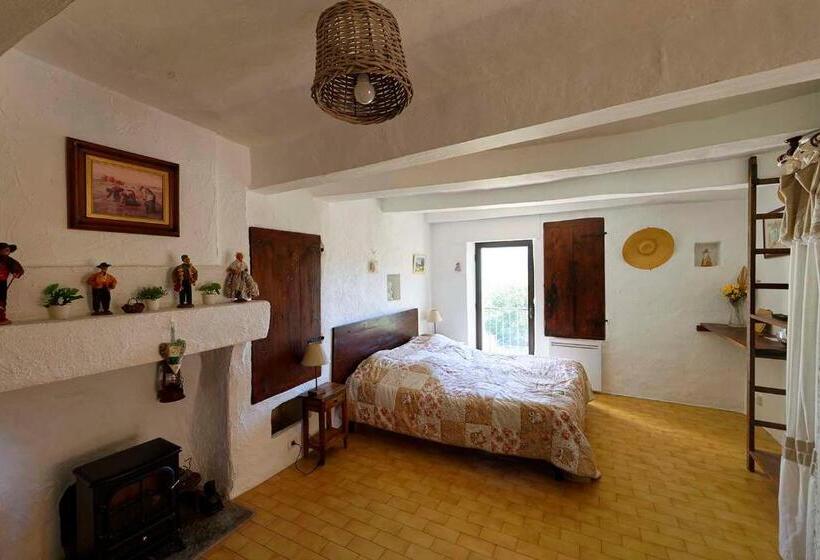 Номер Стандарт, La Maison De Julie