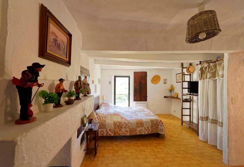 Номер Стандарт, La Maison De Julie