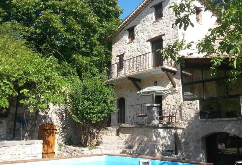 Номер Стандарт, La Maison De Julie