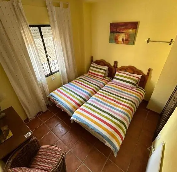 Standard Yhden Hengen Huone Jaettu Kylpyhuone, Hostal R Conecta