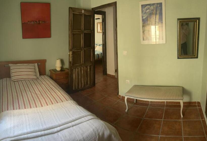 Номер Стандарт Индивидуальный, Hostal R Conecta