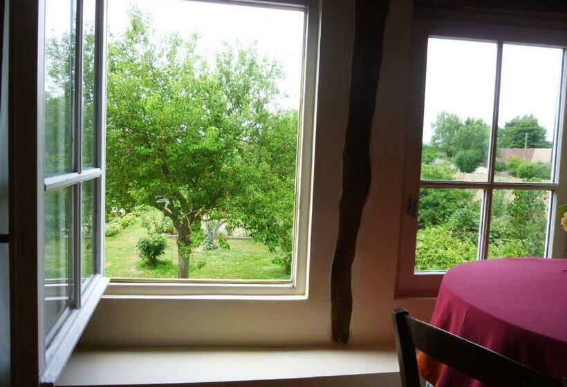 סוויטה משפחתית, La Sauleraie