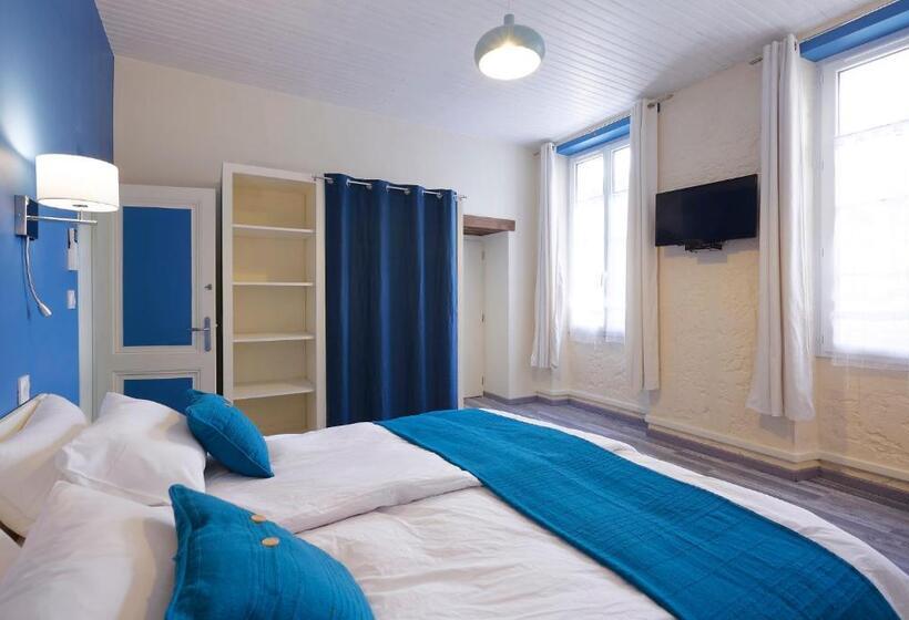 带大床的高级房间, Domaine De Ludeye