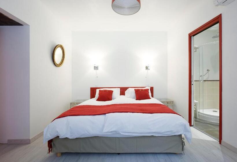 带大床的标准间, Domaine De Ludeye