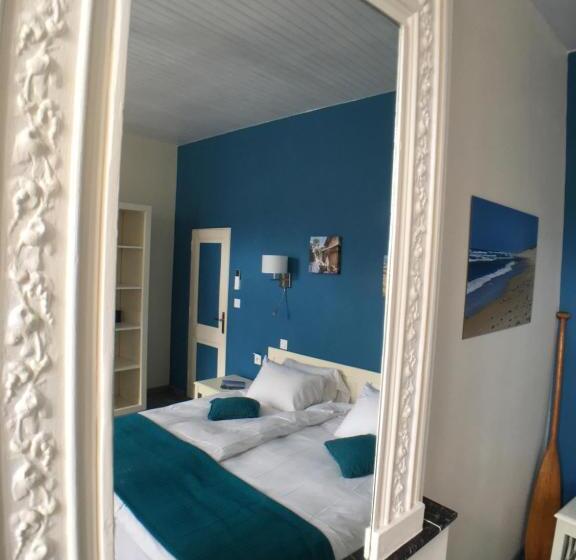 带大床的高级房间, Domaine De Ludeye