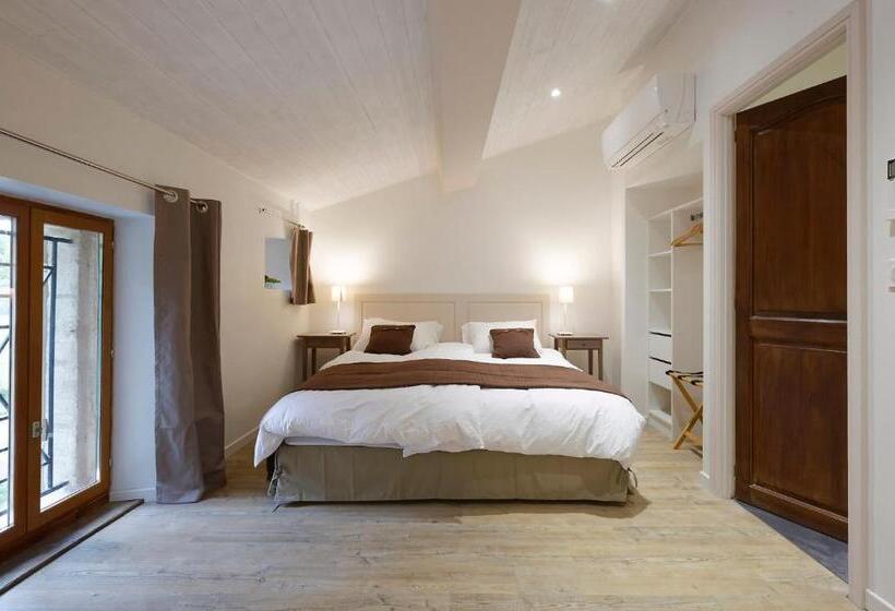 带大床的标准间, Domaine De Ludeye