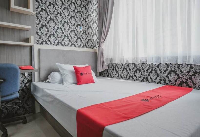 Номер Стандарт, Reddoorz Apartment @ Saladin Mansion Margonda