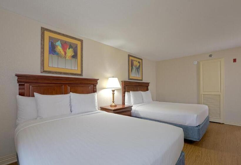 اتاق لوکس, Music Road Resort Hotel And Inn