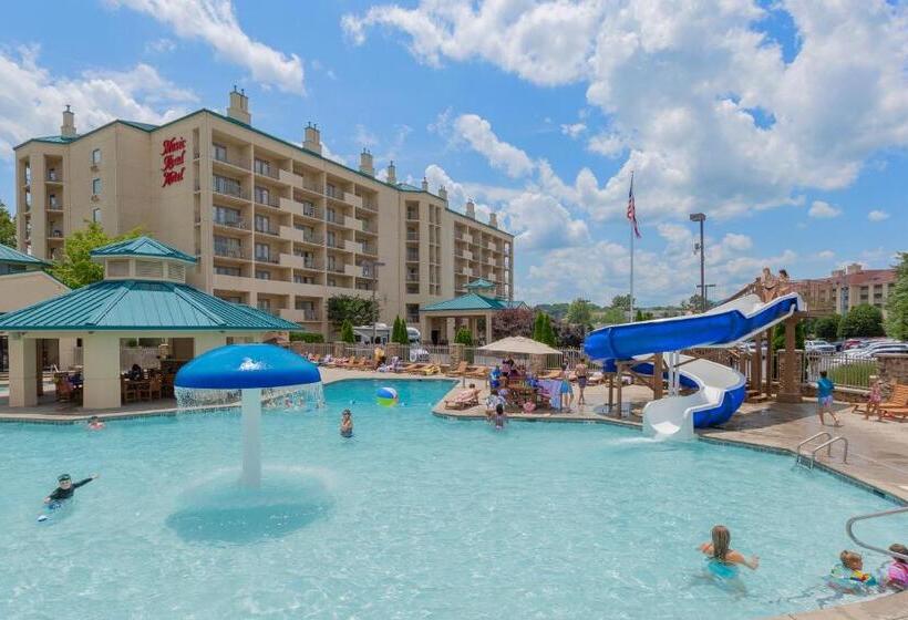 Deluxe room with river view, Music Road Resort Hotel And Inn