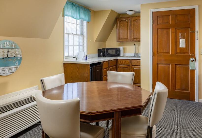 إستوديو قياسى سرير مزدوج, Old Harbor Inn