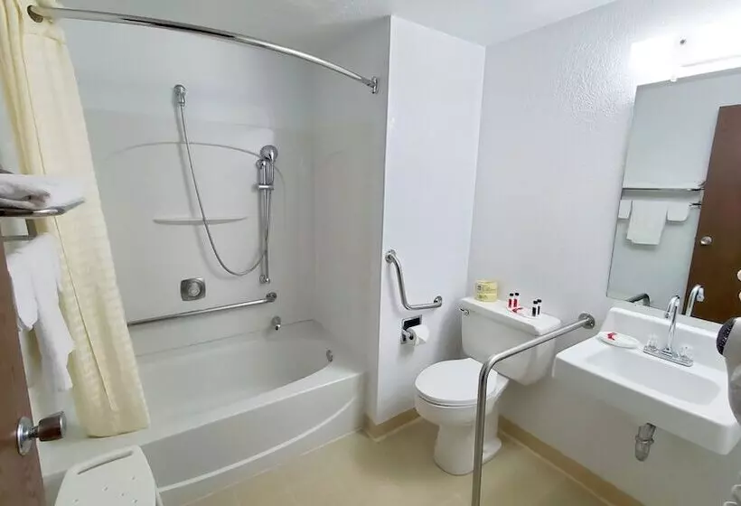 Standard-huone 2 Parivuodetta, Super 8 By Wyndham Cut Bank