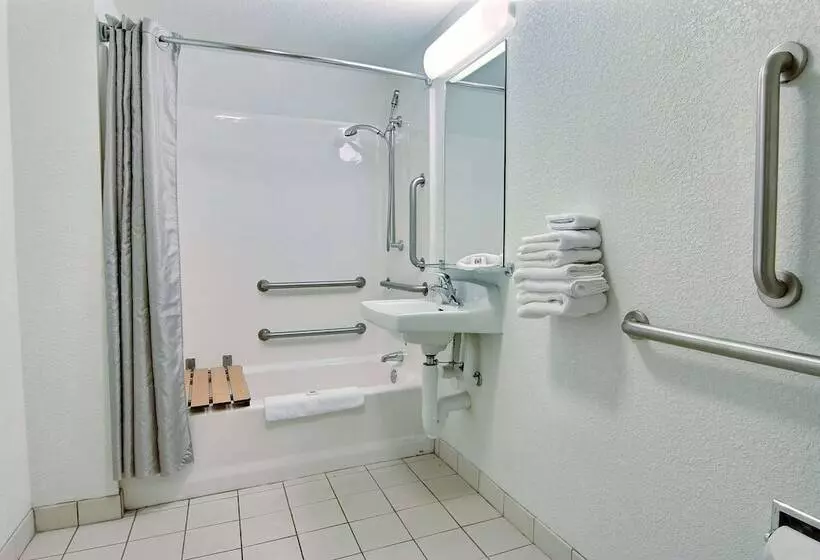 اتاق استاندارد برای معلولان, Motel 6corpus Christi, Tx  East  North Padre Island