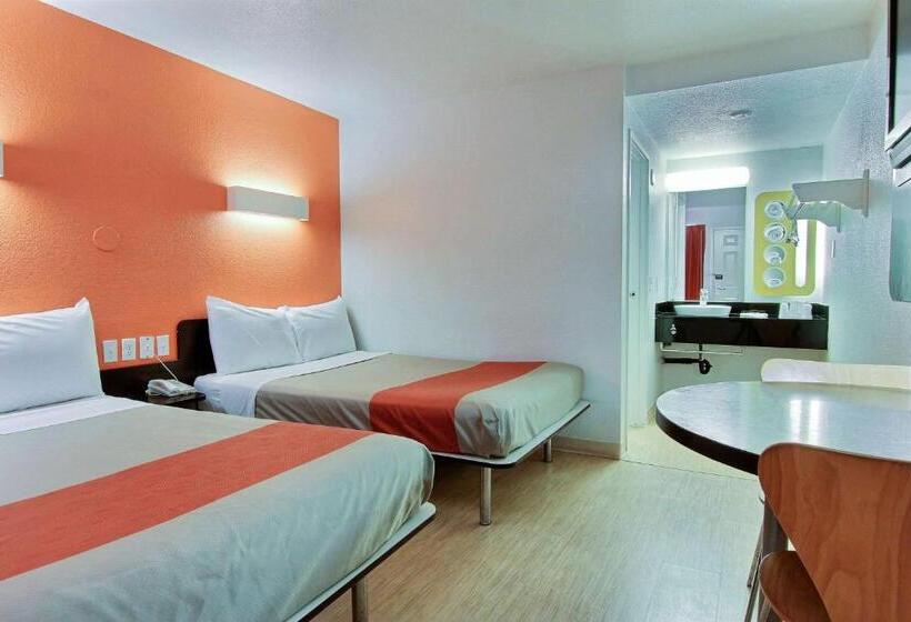 غرفة قياسية رباعية, Motel 6corpus Christi, Tx  East  North Padre Island