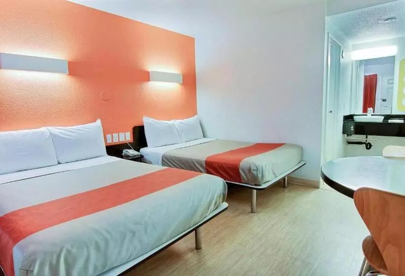 اتاق لوکس چهار تخته, Motel 6corpus Christi, Tx  East  North Padre Island