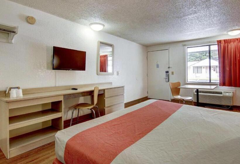 Стандартный Номер Кровать Кинг, Motel 6 Union City, Ga  Atlanta Airport