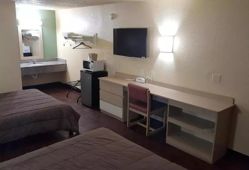 ２ダブルベッドのスタンダードルーム, Mentor Home Inn And Suites