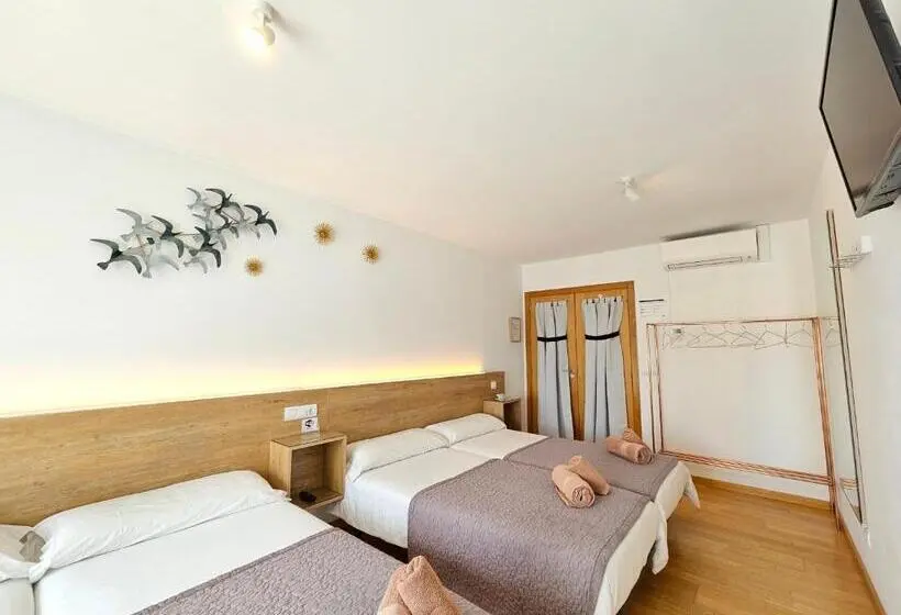 اتاق استاندارد سه نفره, Pension Rosella
