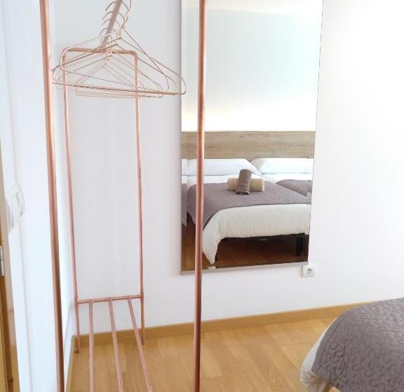 标准三人间, Pension Rosella