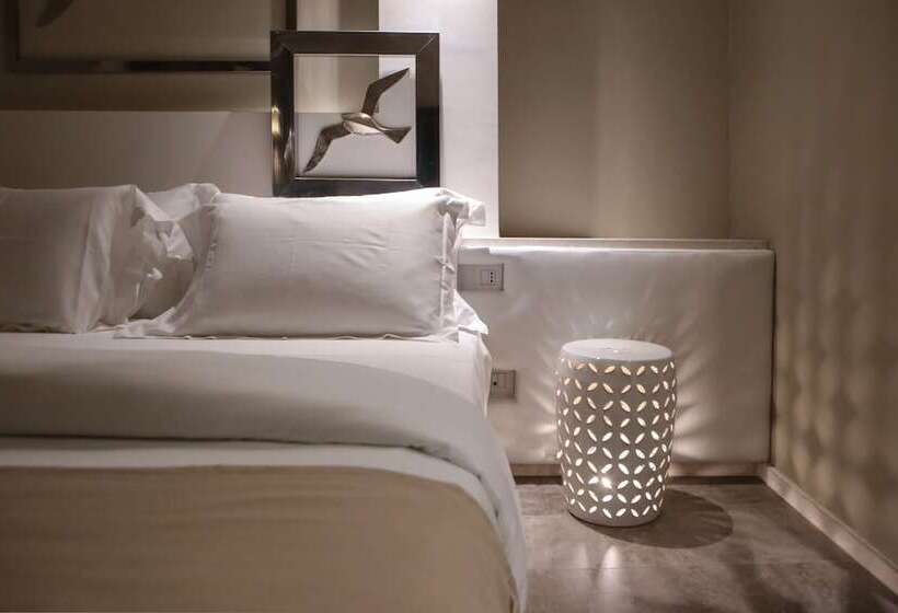 디럭스 룸, Neko Boutique