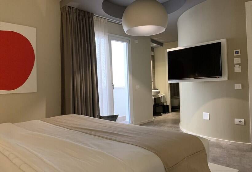 주니어 스위트, Neko Boutique