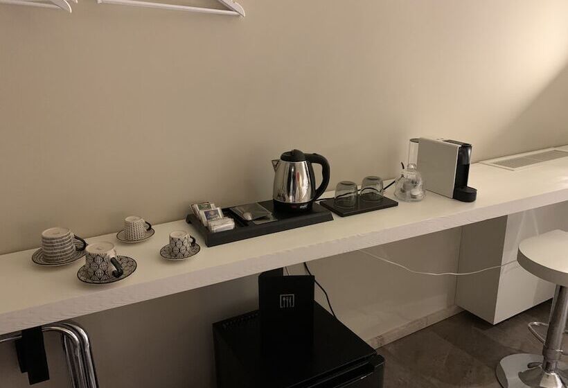 주니어 스위트, Neko Boutique