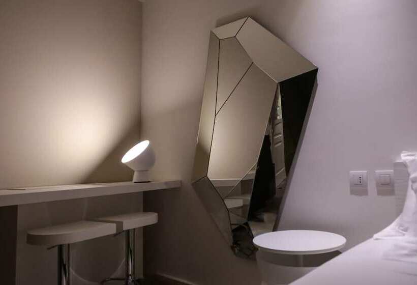 주니어 스위트, Neko Boutique