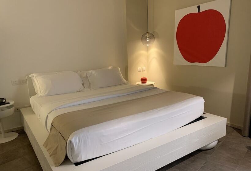 주니어 스위트, Neko Boutique