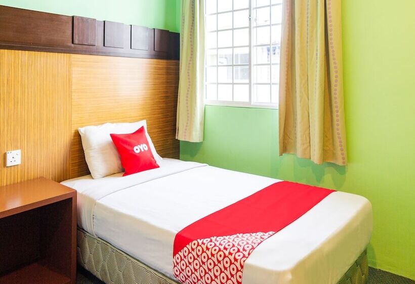 חדר דלוקס לשלושה, Royal