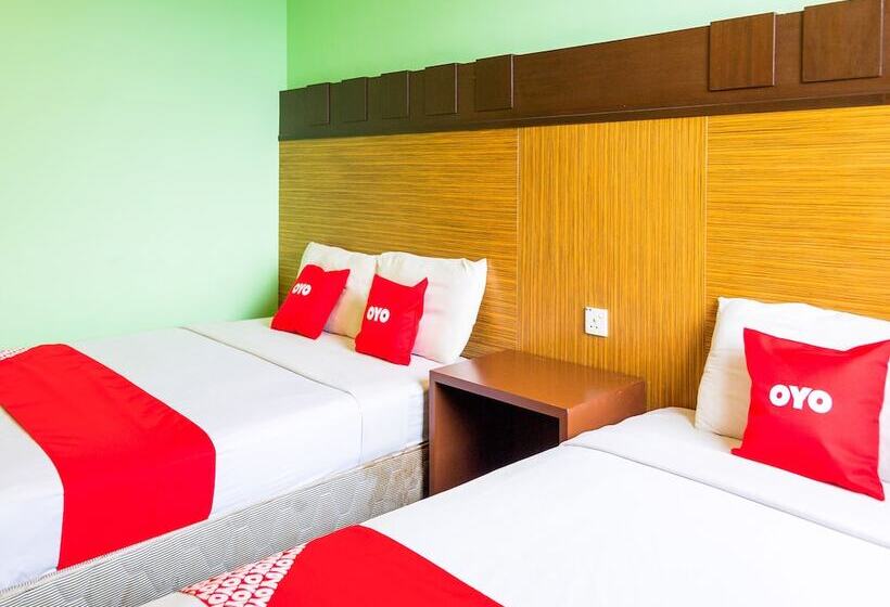 חדר דלוקס לשלושה, Royal