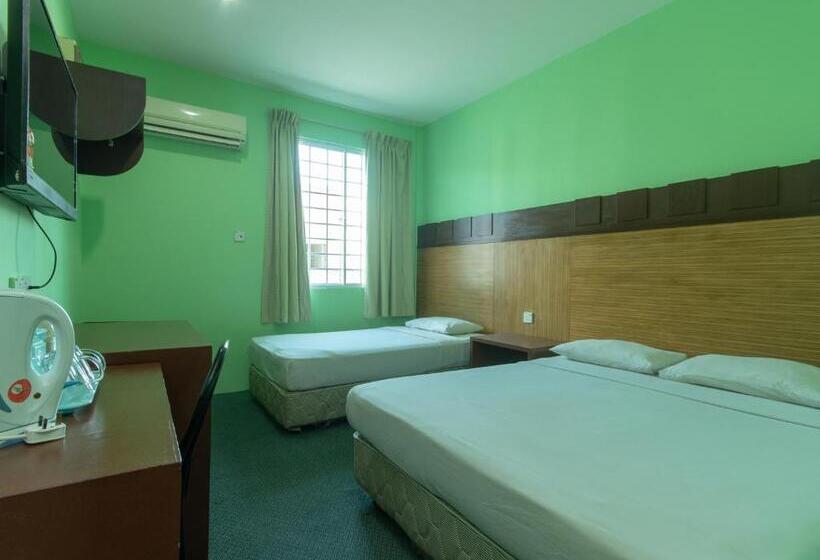 חדר דלוקס לשלושה, Royal