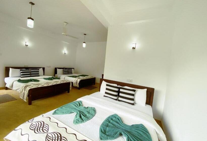 غرفة عائلية مطلّة علي الحديقة, Misty Elegance  Ella