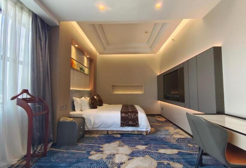 Люкс Superior, Romanjoy International