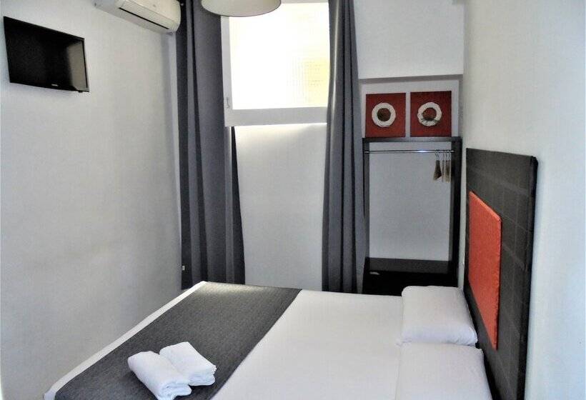 اتاق استاندارد, Easy Sants By Bossh!