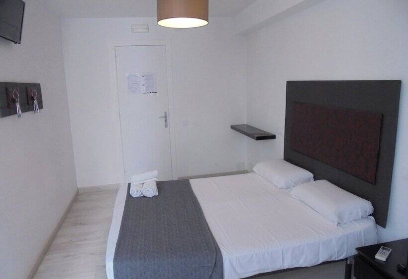 اتاق استاندارد, Easy Sants By Bossh!