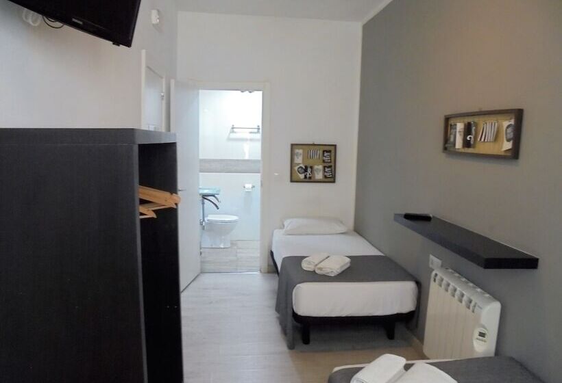 اتاق استاندارد, Easy Sants By Bossh!