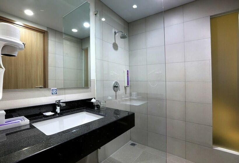 Номер Superior, Quest Prime Cikarang By Aston