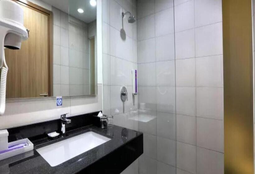 Номер Superior, Quest Prime Cikarang By Aston