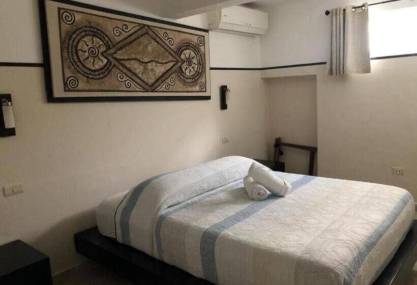 デラックスルーム, Moloch Hostel & Suites