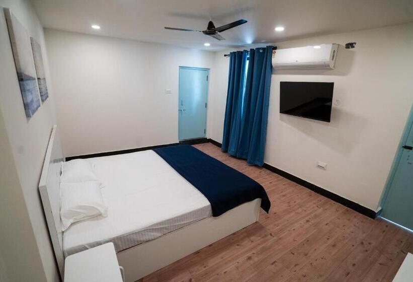 اتاق سوپریور با تخت بزرگ, Slackpackr Hyderabad