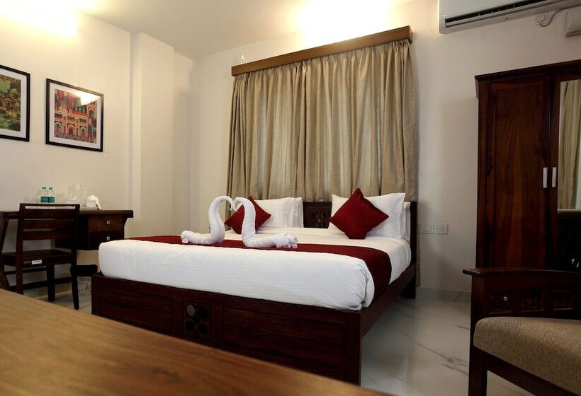 디럭스 룸, Crimson Lotus Bangalore