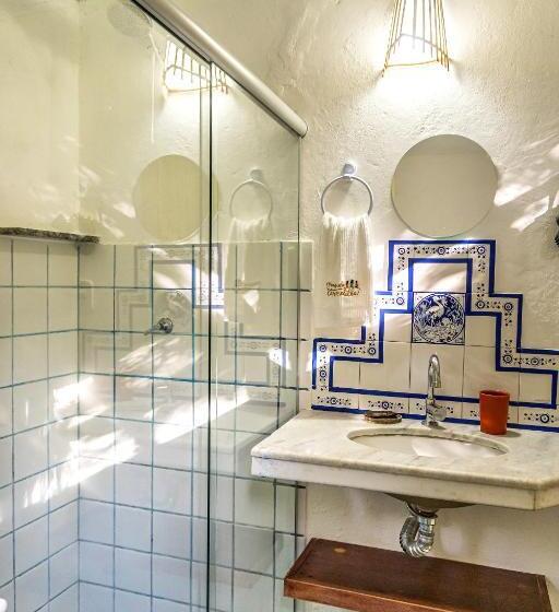 标准三人间, Pousada Carmelitha