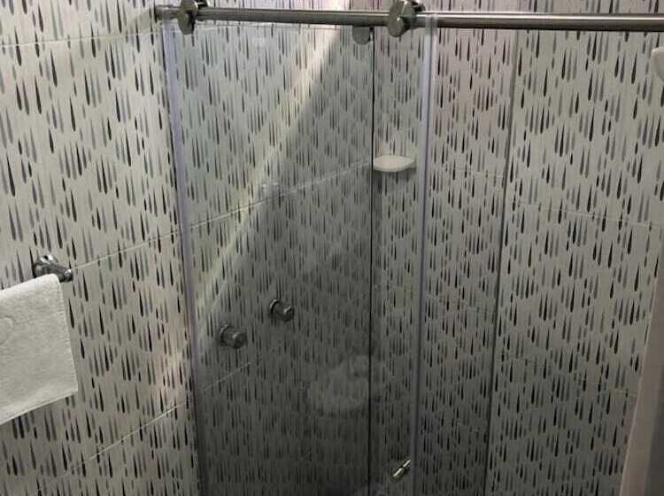 标准间, Pradera Plaza