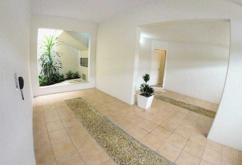 エクゼクティブスイート, Motel Kalahari