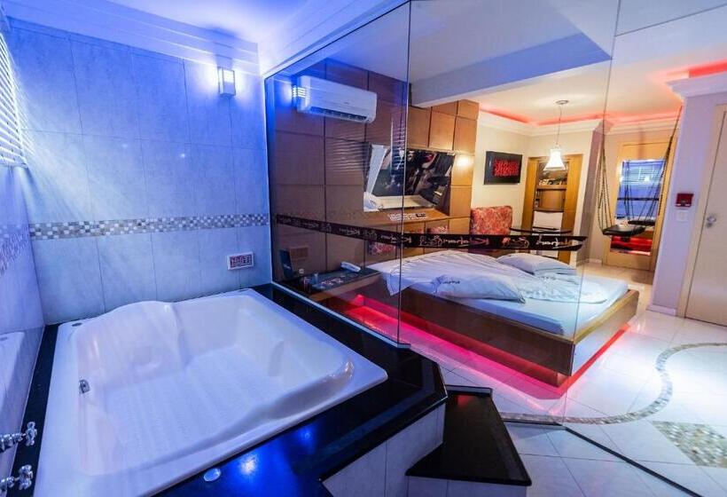 자쿠지 스위트, Motel Kalahari