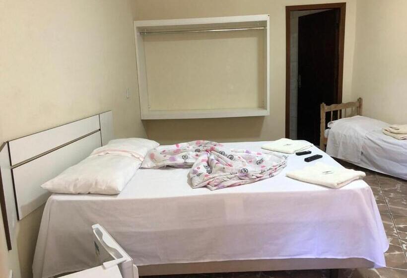 Economy Quadruple Room, Pousada Atibaia